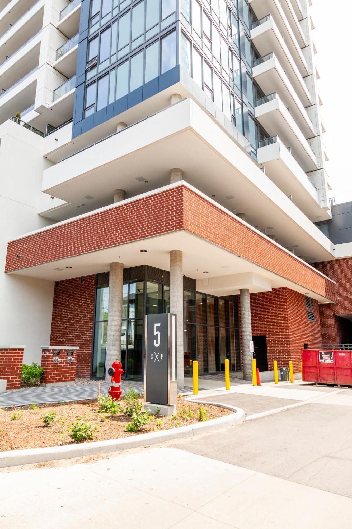 The Laundry Rooms Station Park Kitchener Exteriér fotografie
