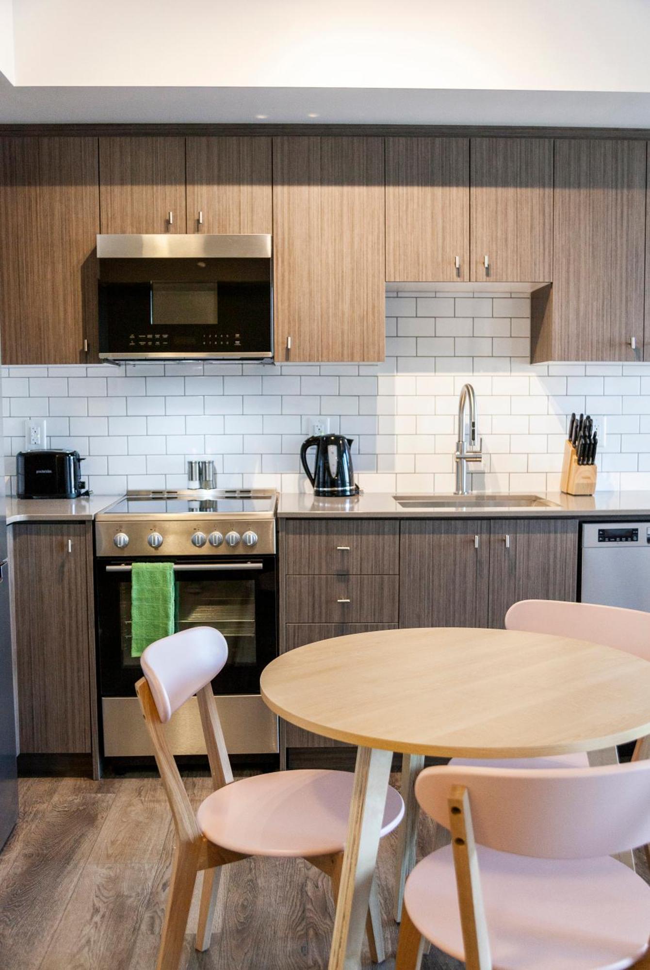 The Laundry Rooms Station Park Kitchener Exteriér fotografie
