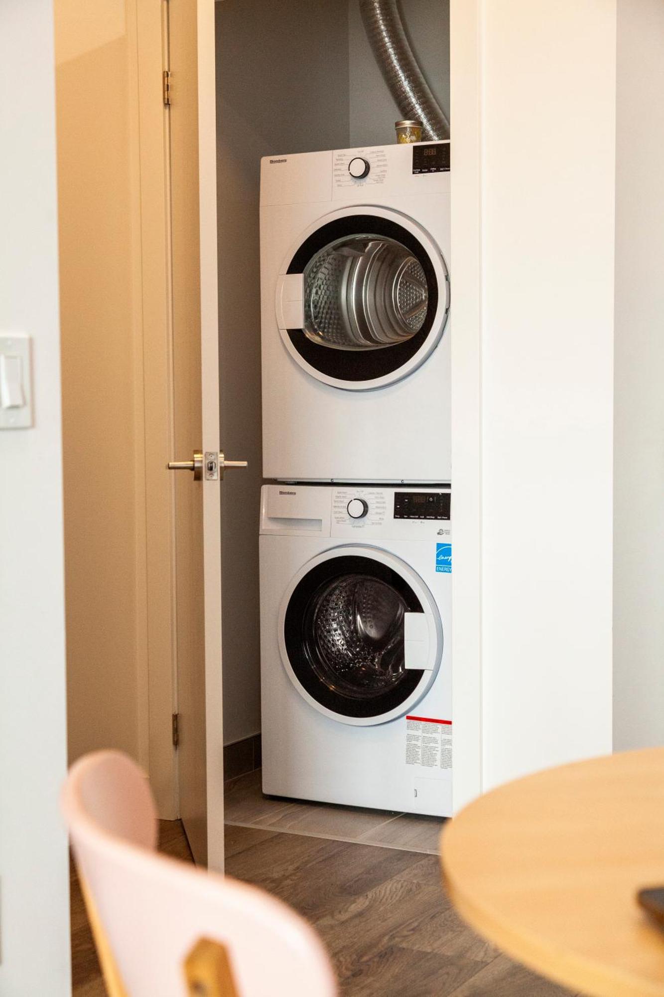 The Laundry Rooms Station Park Kitchener Exteriér fotografie